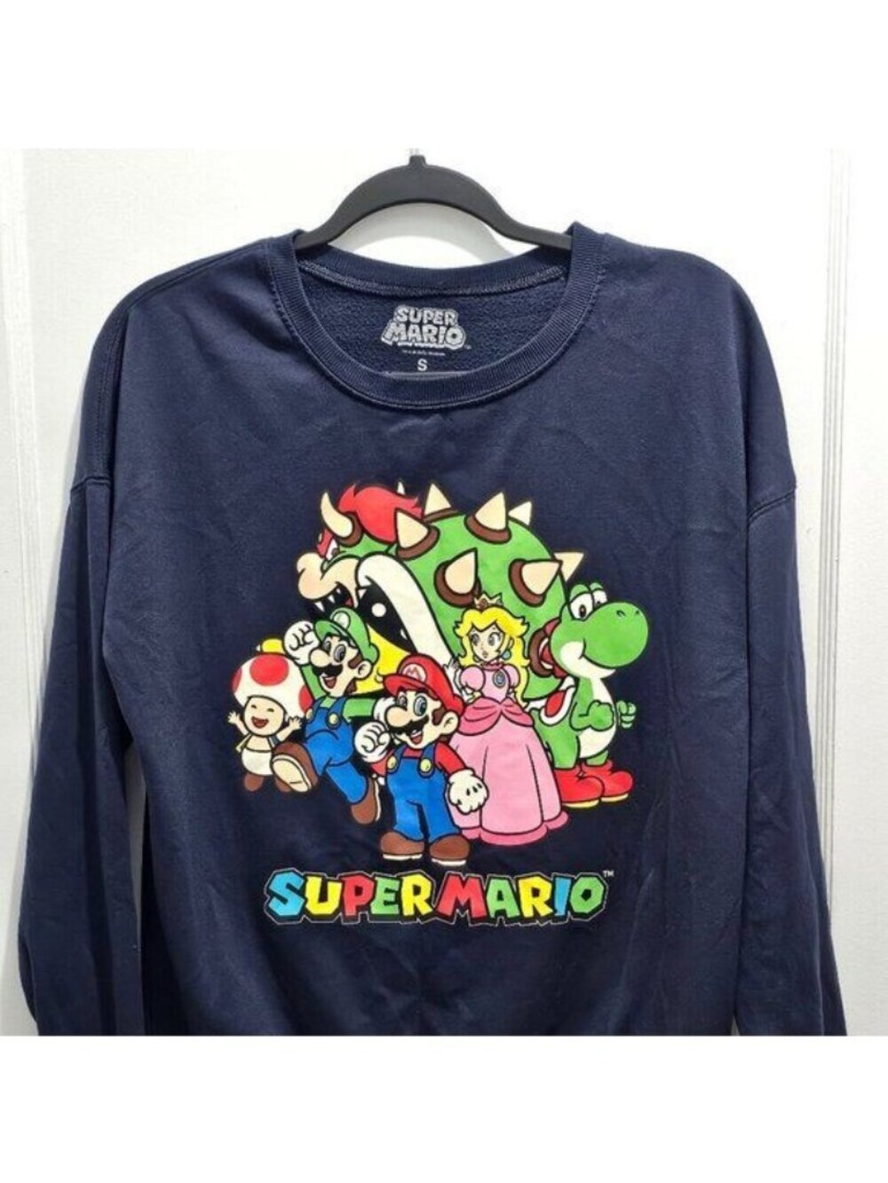 Super Mario Group Navy Blue Graphic L/S Sweatshirt S Soft & Collectible